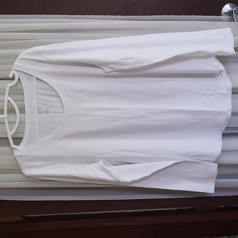 Women's XL Massini white long sleeve shirt